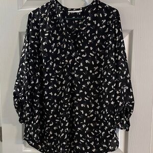 Lush Black and White Patterned Blouse